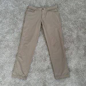 LULULEMON MENS ABC PANTS CLASSIC FIT